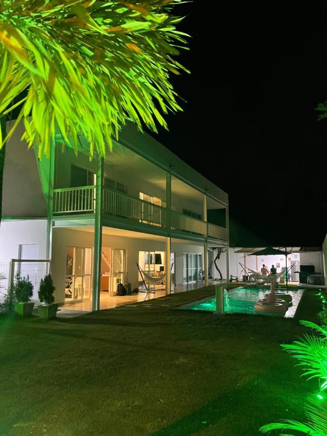 Casa Blanca Hibiscus Angra De Ipioca Maceioヴィラ エクステリア 写真